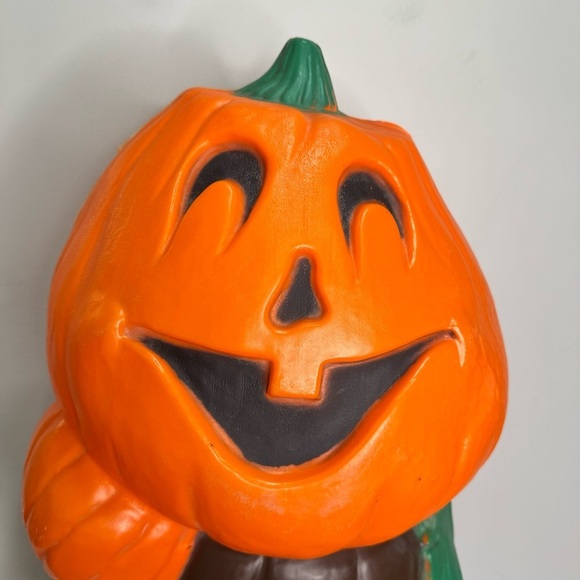 Vintage Halloween Blow Mold Pumpkin Jack o'lantern Tree, Plastic Lawn Yard Decor - Picture 3 of 16